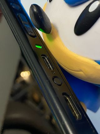 Anbernic RG405H Negra y Multicolor