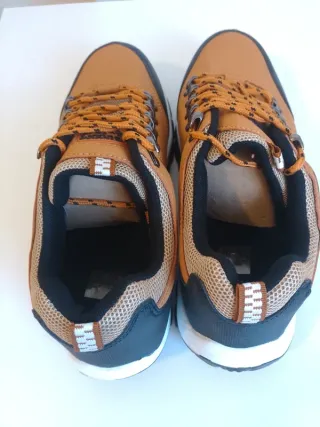 Zapatillas trekking impermeables nuevas T40.5