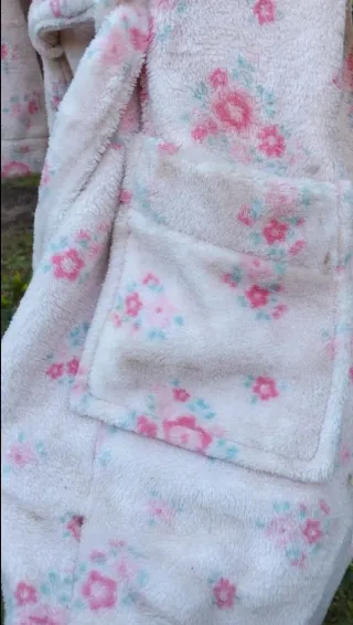 Bata polar flores 7-8 años