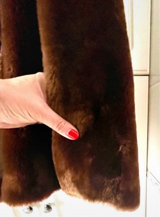 Abrigo de pelo marrón muton auténtico