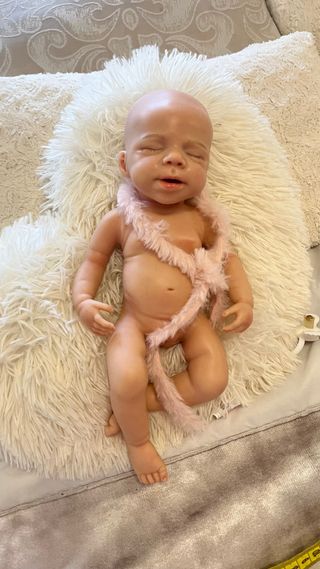 Muñeca silicona niña 33cm