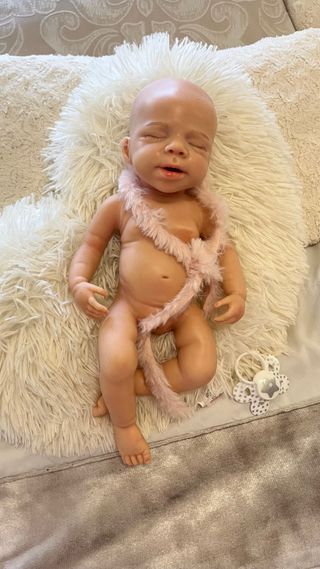 Muñeca silicona niña 33cm