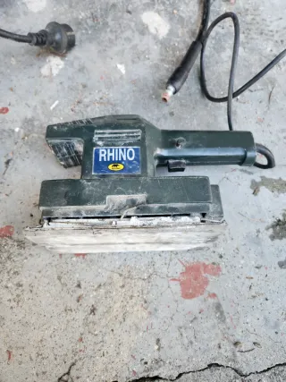 Lijadora Orbital Rhino 175W 10000 RPM