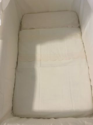 Minicuna con dosel y faldón