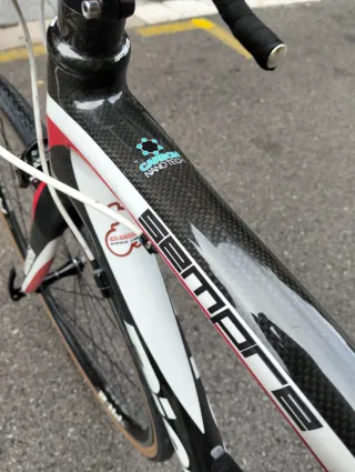 Bicicleta Bianchi de carbono