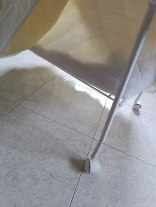 Mini culla con ruote