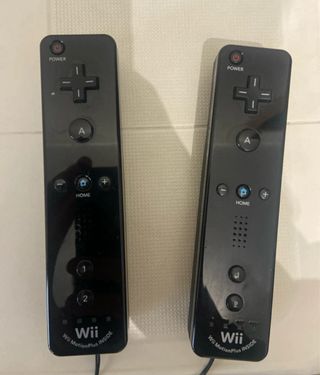 Bundle Nintendo Wii Black + Wii Fit Board