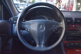 Mercedes-Benz Clase C 2003