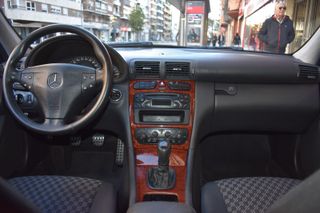 Mercedes-Benz Clase C 2003