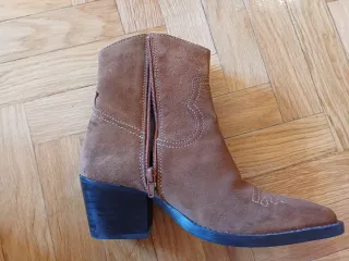 Stivali da cowboy in camoscio marrone