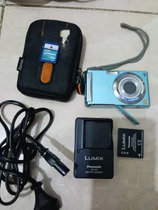 Cámara Panasonic Lumix DMC-FS33 Celeste