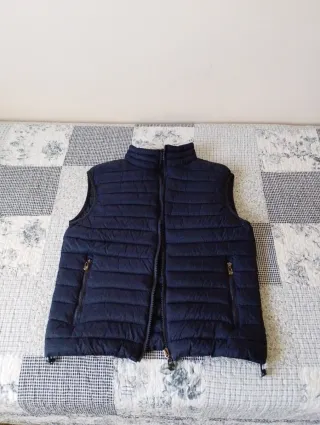 Chaleco azul acolchado