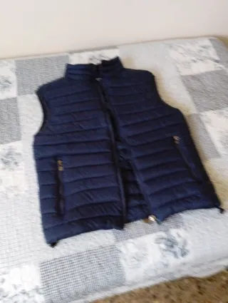Chaleco azul acolchado