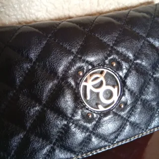 Bolso piel negro bandolera Purificación García