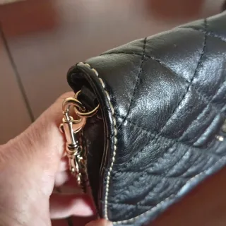 Bolso piel negro bandolera Purificación García