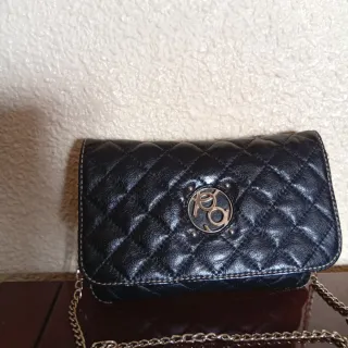 Bolso piel negro bandolera Purificación García