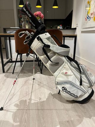 Bolsa de golf TaylorMade con palos Top-Flite