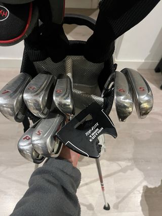 Bolsa de golf TaylorMade con palos Top-Flite