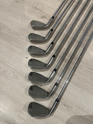 Bolsa de golf TaylorMade con palos Top-Flite