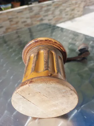 Molinillo café antiguo redondo