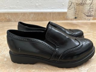 Zapatos negros
