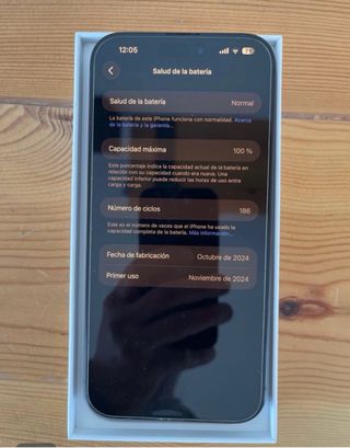 iPhone 16 Pro Max, batería al 100%, ningún rasguño