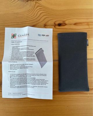 iPhone 16 Pro Max, batería al 100%, ningún rasguño