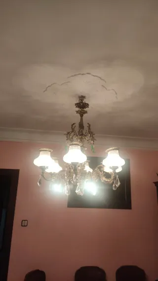 Lámpara de bronce y cristal