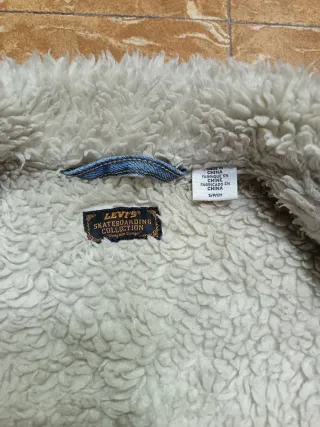 Cazadora Levi's borrego Skateboarding azul 00s