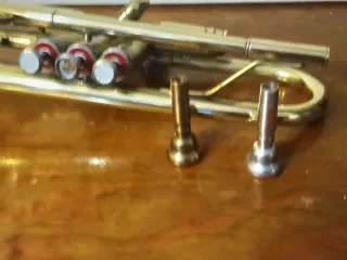 Trompeta Jupiter JTR 306