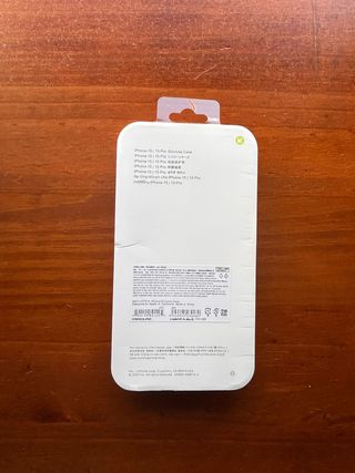 Funda iPhone 15 Negra Silicona Premium