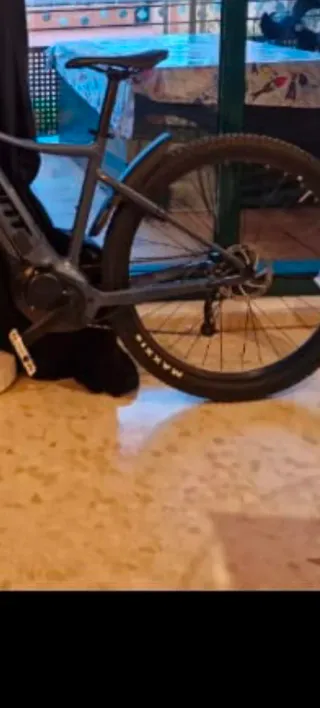 Bicicleta Eléctrica Giant talla M