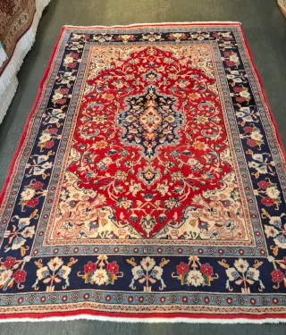 Tappeto persiano rosso e blu