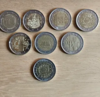 Lote de 8 monedas de 2 euros conmemorativas