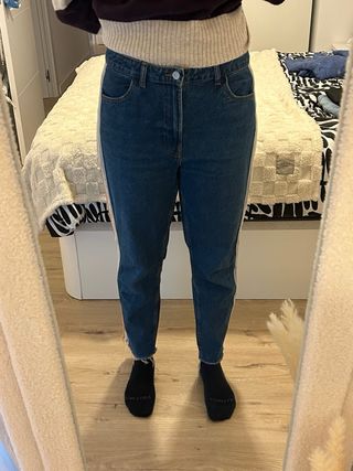 Pantalones Bershka Talla 40 con Raya Lateral