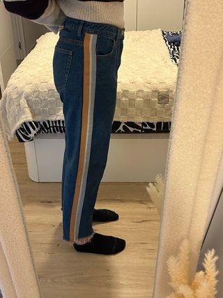 Pantalones Bershka Talla 40 con Raya Lateral