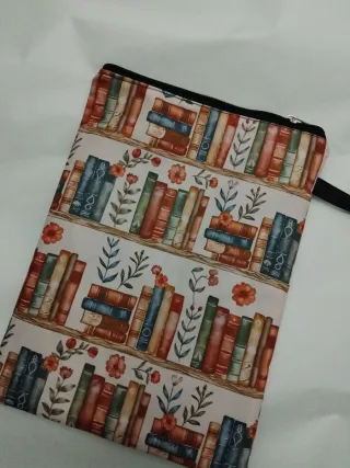 Funda libros lectura o tablet.