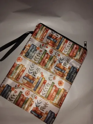Funda libros lectura o tablet.