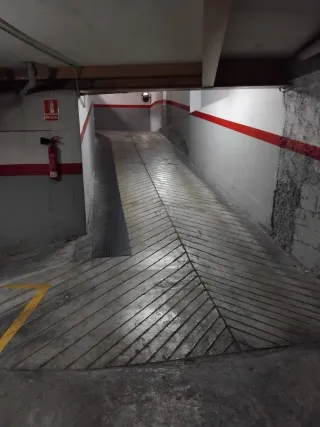 Alquiler plaza parking coche Hospitalet de Llobreg