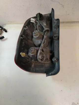 Piloto trasero derecho Space Star II