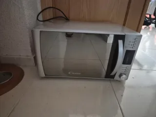Microondas Candy CMG 9423DS