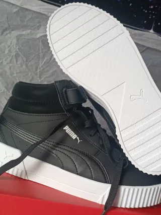 Botas Puma Mujer Negras y Blancas talla 39