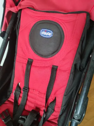 Carrito de bebé Chicco rojo