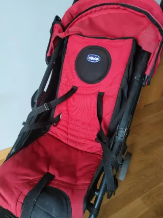 Carrito de bebé Chicco rojo