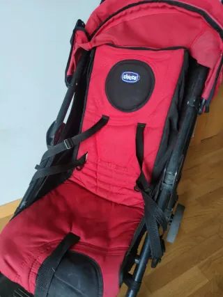 Carrito de bebé Chicco rojo