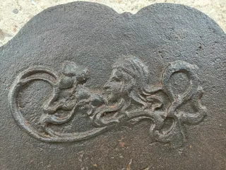 Piastra camino in ghisa