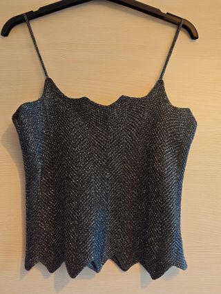 Top tirantes plateado brillante Talla S - Nuevo