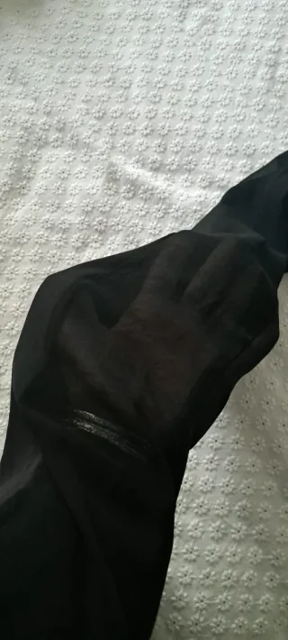 Blusa manga larga negra mujer