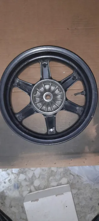 Llantas Yamaha Jog RR y R