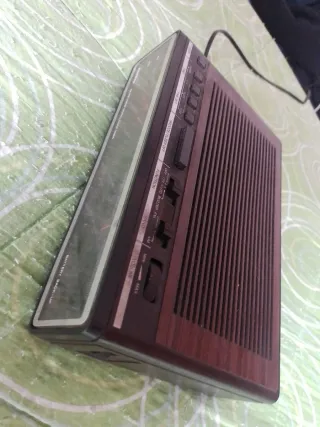 Radio Reloj Digital Sanyo AM/FM